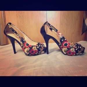 Guess Stilettos